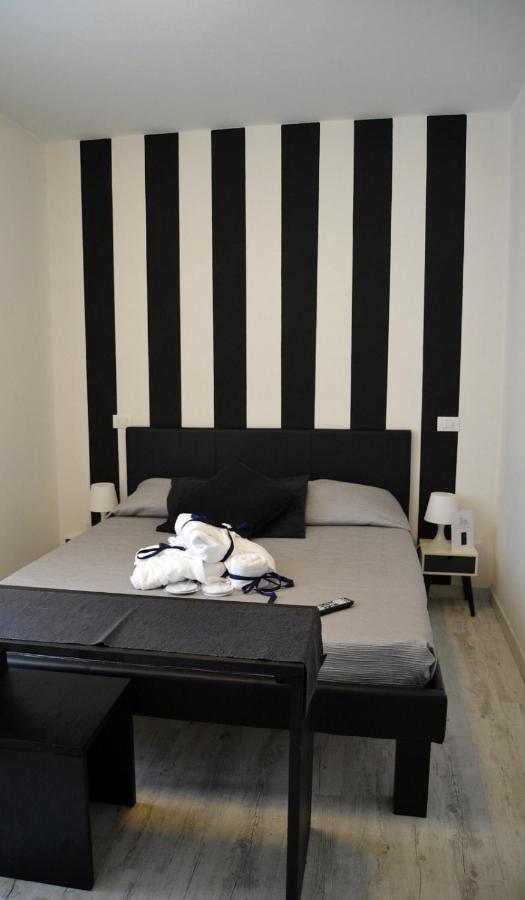 Hotel Butterfly ตอร์เร เดล ลาโกปุชชีนี ภายนอก รูปภาพ