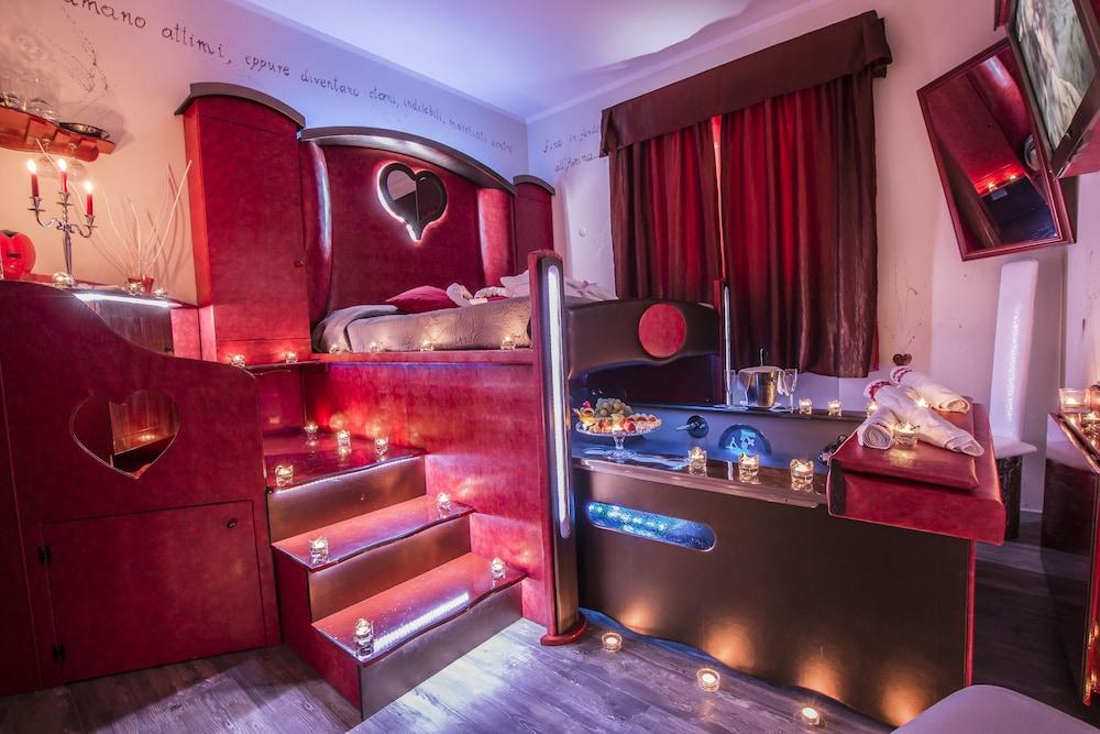Hotel Butterfly ตอร์เร เดล ลาโกปุชชีนี ภายนอก รูปภาพ