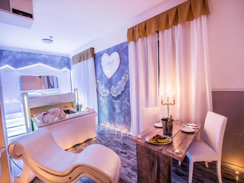 Hotel Butterfly ตอร์เร เดล ลาโกปุชชีนี ภายนอก รูปภาพ